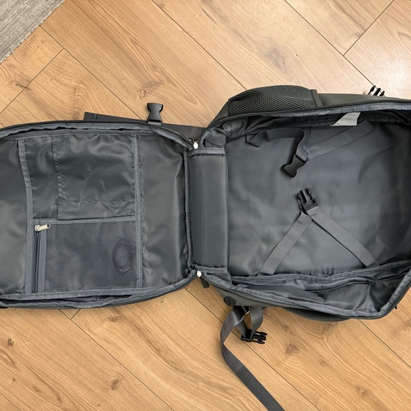 Carryon Backpack - Picture 2 of 5